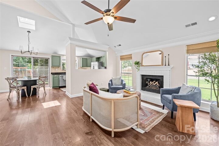 Property Photo:  819 Mill Creek Lane  NC 28209 