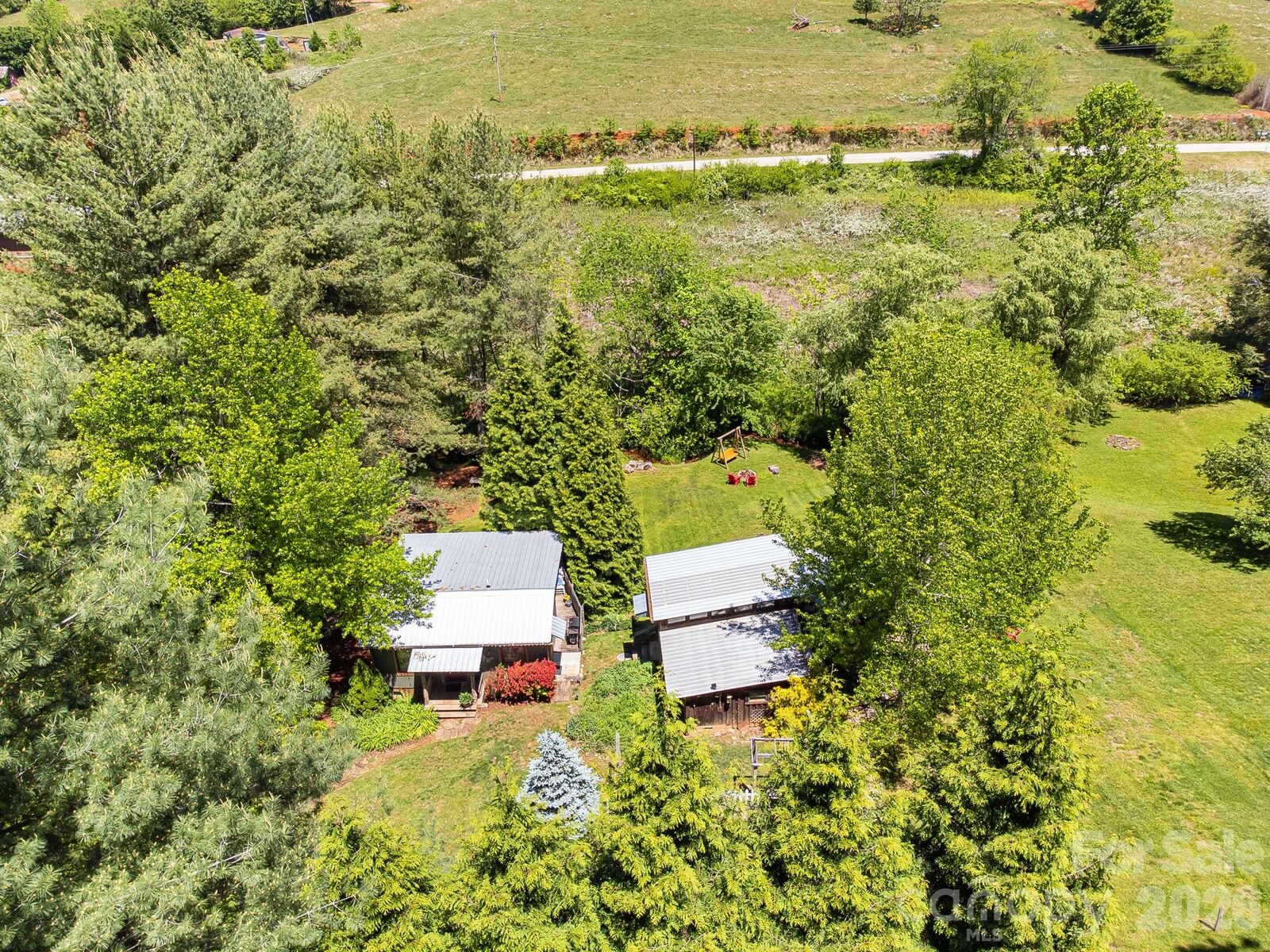 Property Photo:  107  111 Hougie Heaven Lane  NC 28734 