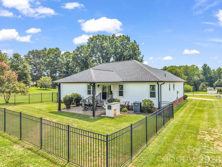 Property Photo:  2630 Highway 182 Highway  NC 28092 