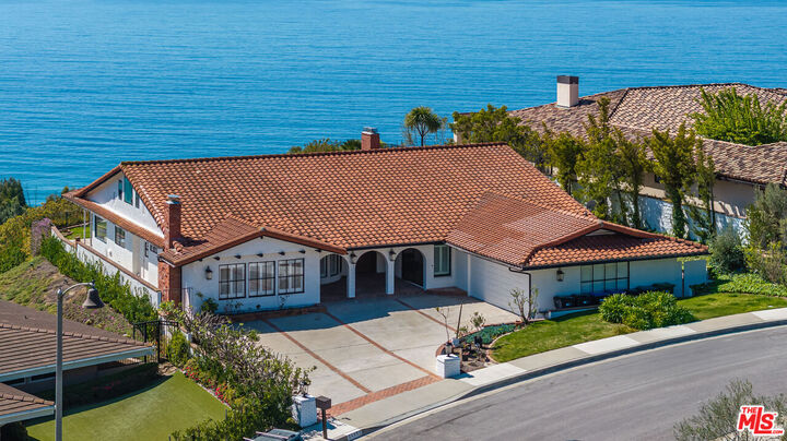 Property Photo: 24630 Blue Dane Ln CA 90265