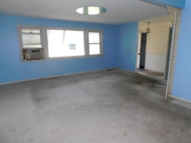 Property Photo:  4550 Etna Road  OH 43213 