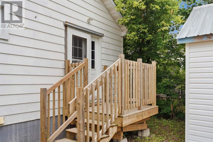 Property Photo:  151 Prentice Ave  ON P6C 4P6 