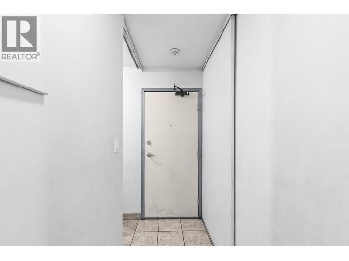 Property Photo: 395 Franklyn Road 307 BC V1X 5X8