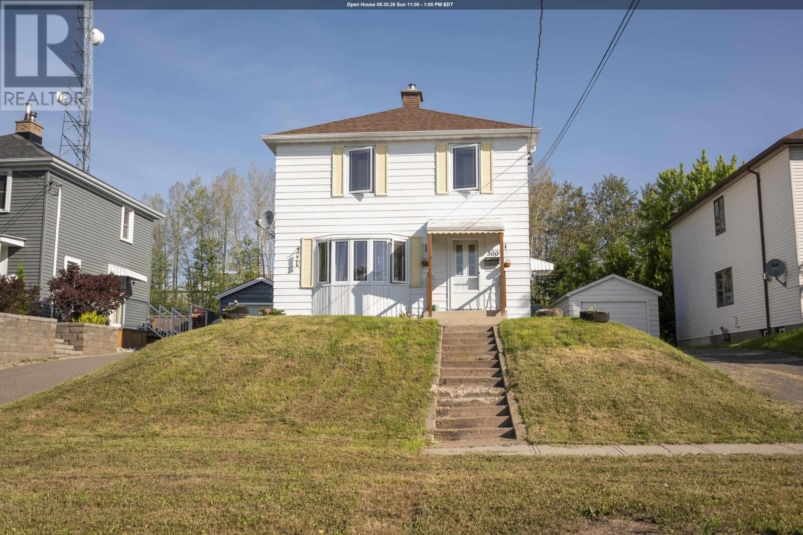 Property Photo: 500 Court St ON P7A 4X8