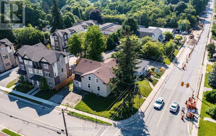 Property Photo:  29 Main Street South 27A  ON L7J 1X4 