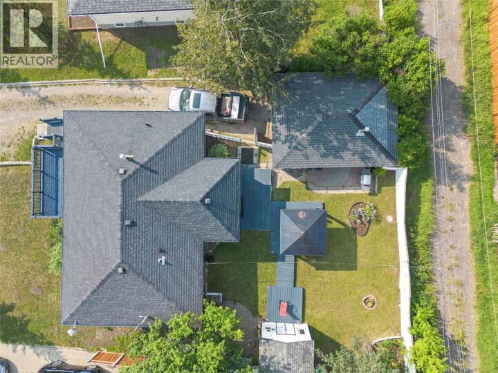 Property Photo: 1728 93 Avenue BC V1G 1E6