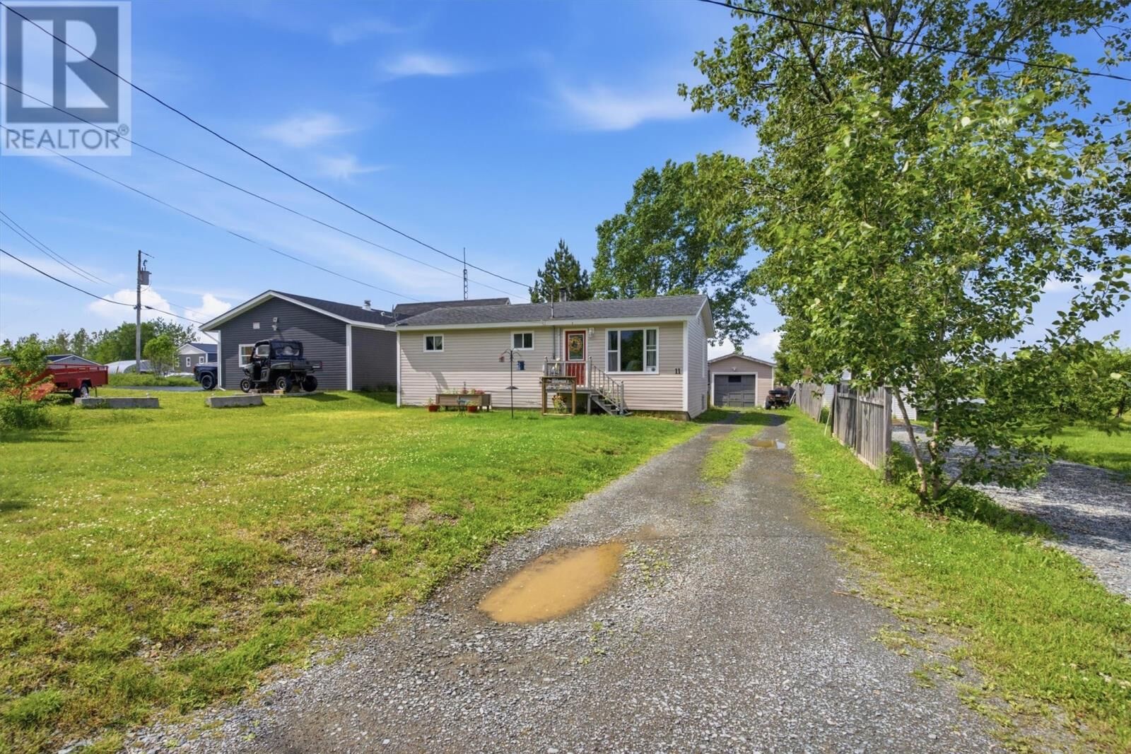 Property Photo: 11 Pine Crescent NL A0G 1E0