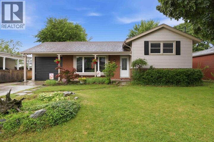 1134 Gurd Street — photo 1