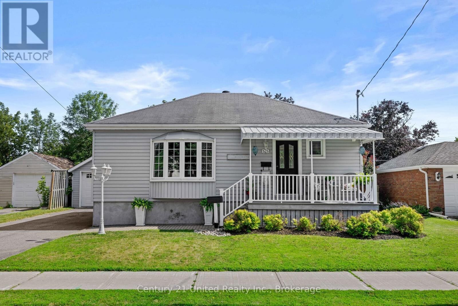 Property Photo: 525 Howden Street ON K9J 4B4
