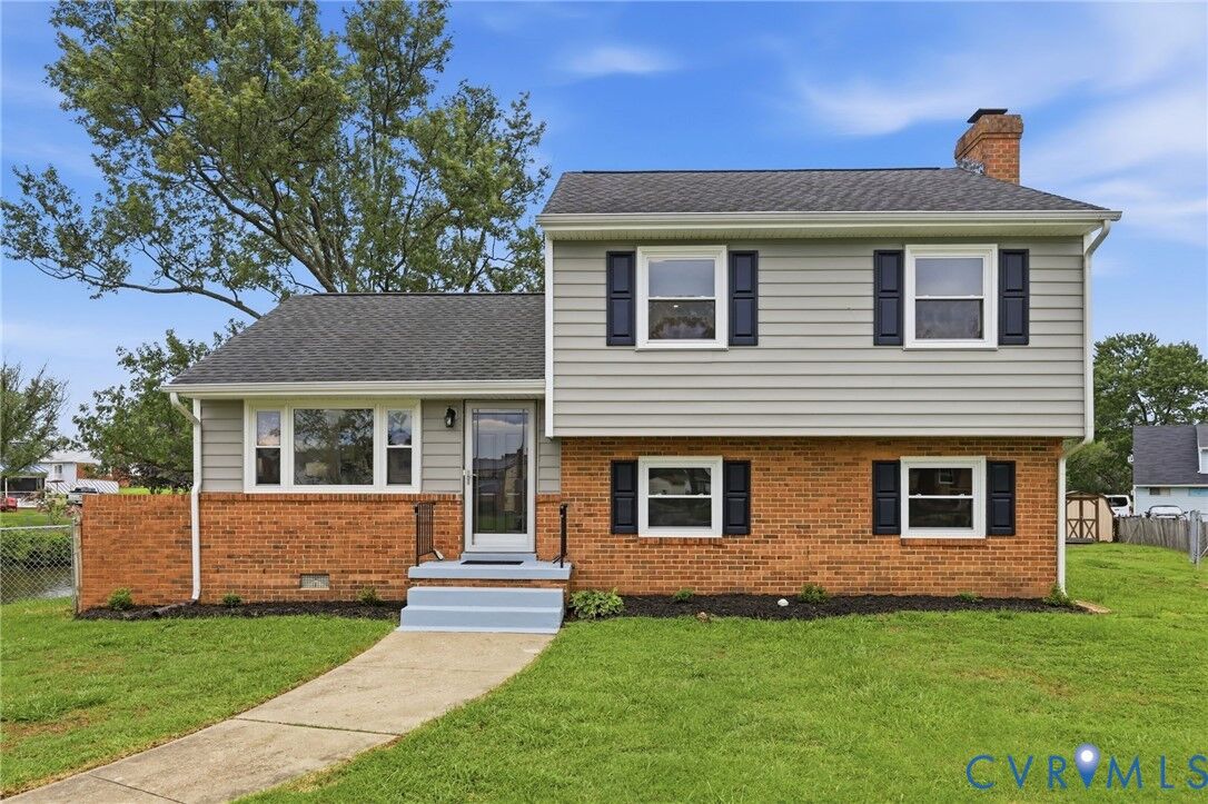 Property Photo:  309 Gawain Court  VA 23223 