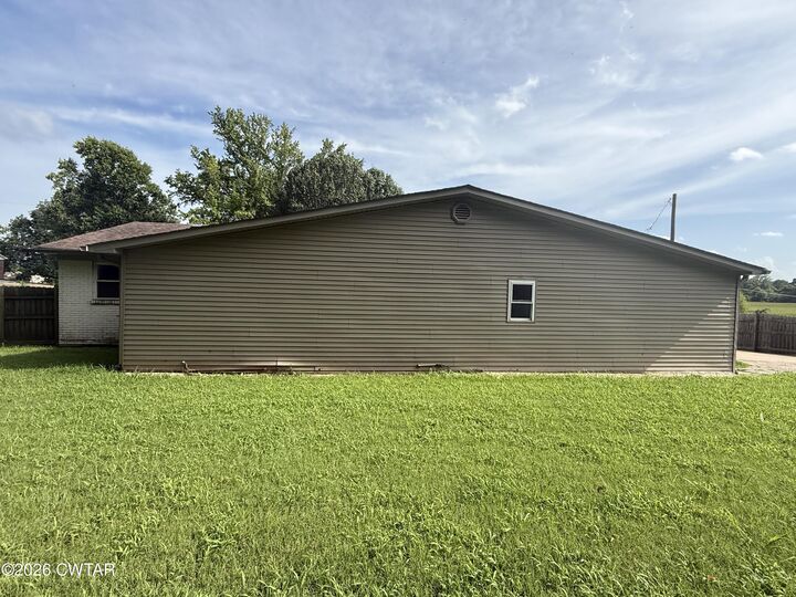 Property Photo: 6988 Tn-104 TN 38024