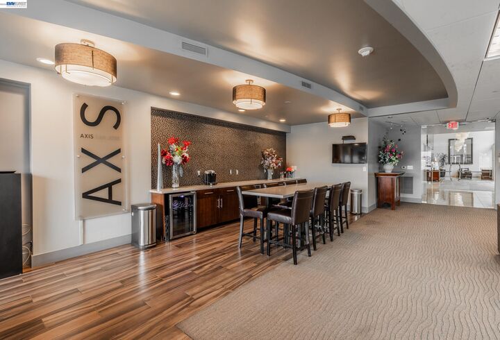 Property Photo: 38 N Almaden Blvd 1707 CA 95110