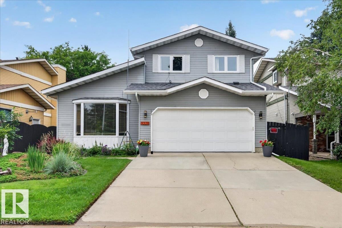 Property Photo:  9328 173 Street NW  AB T5T 3C5 