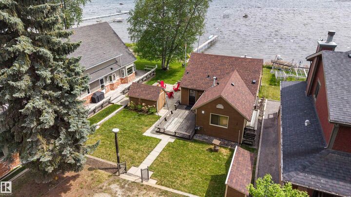 Property Photo: 595 1 Avenue AB T0E 2B0