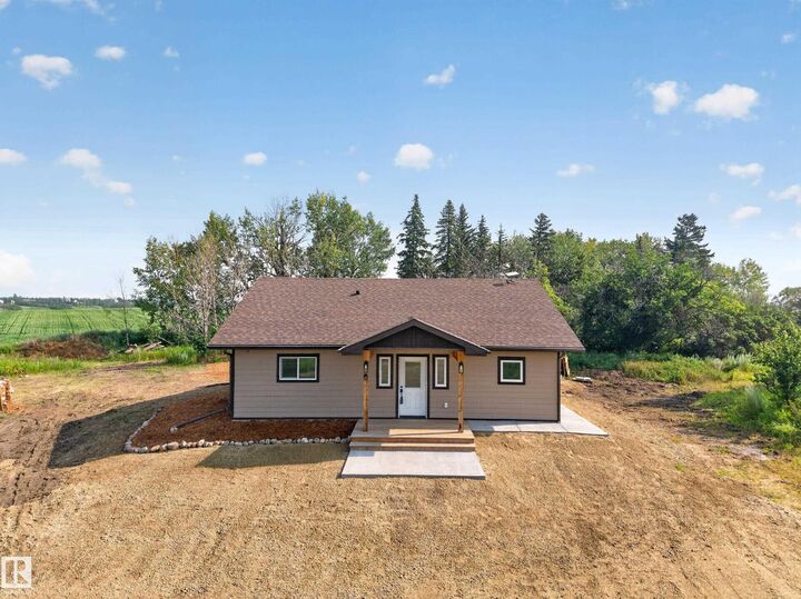 Property Photo:  21318 Twp 464  AB T0C 0L0 