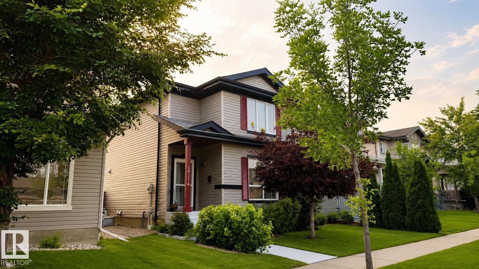 Property Photo:  16114 43 Street NW  AB T5Y 0G5 