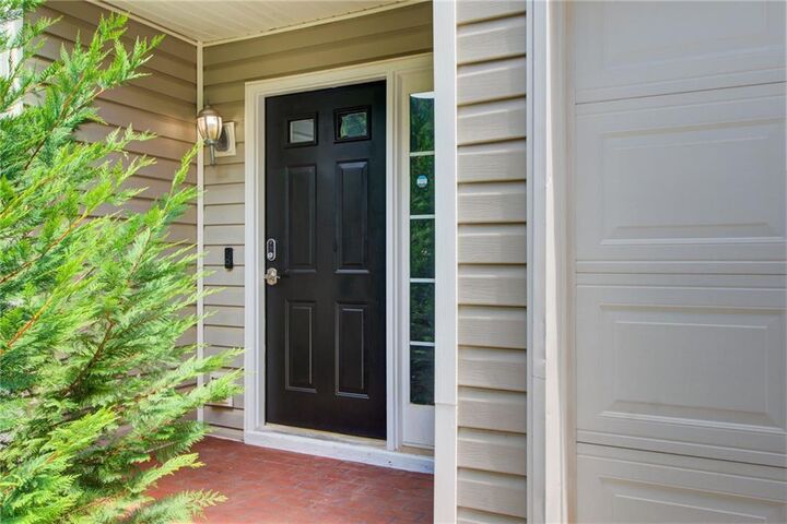 Property Photo:  2470 Stonegate Drive NW  GA 30101 