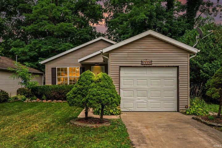 Property Photo:  2230 S Meade Street  IN 46613 
