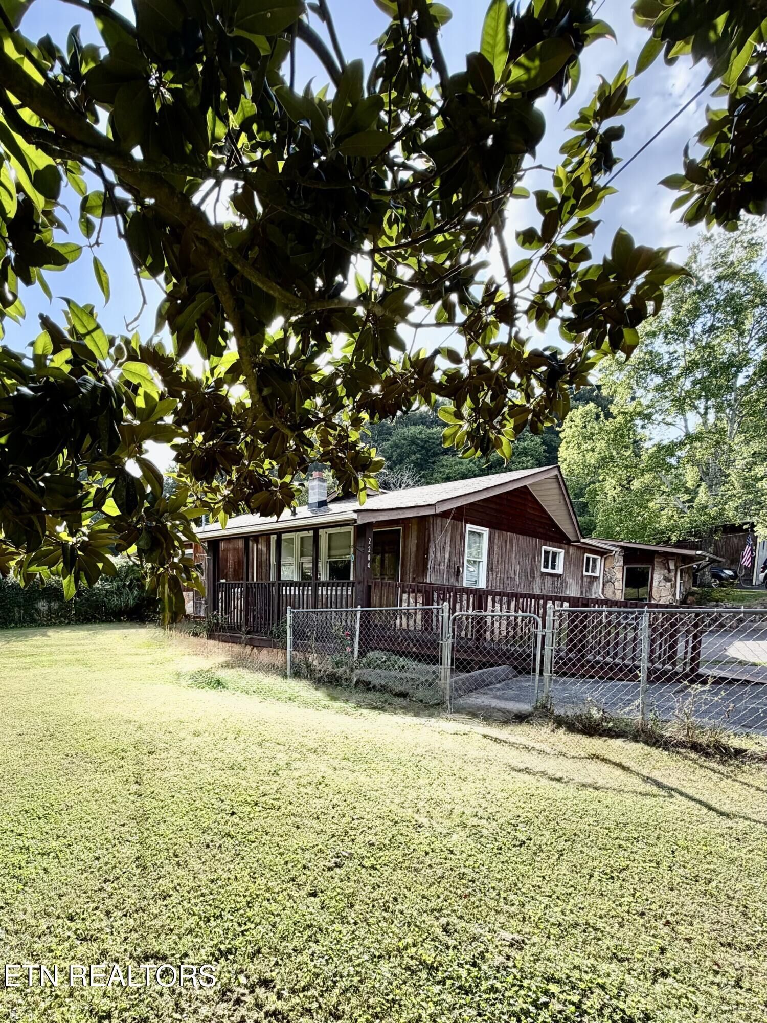 Property Photo: 2204 Mentor Rd TN 37777