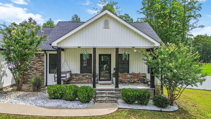 Property Photo: 671 Mauney Chapel Road KY 40701