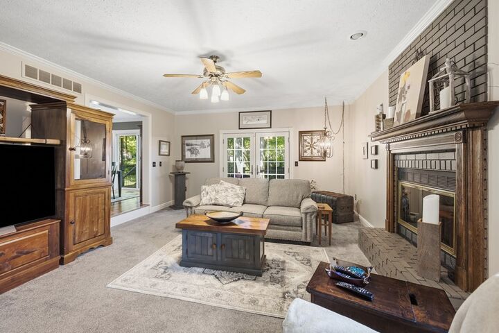 Property Photo: 2316 Woodview Ct. OH 44805