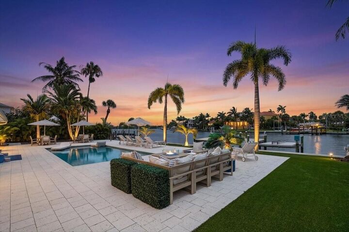 Property Photo: 208 N Polk Drive FL 34236