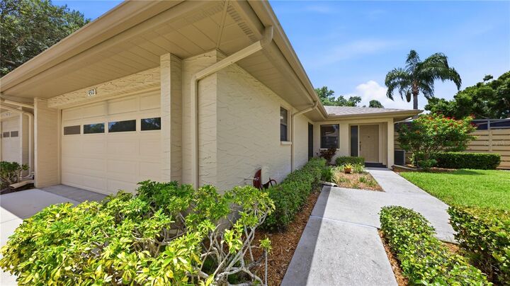 Property Photo:  4312 Rum Cay Place 11  FL 34233 