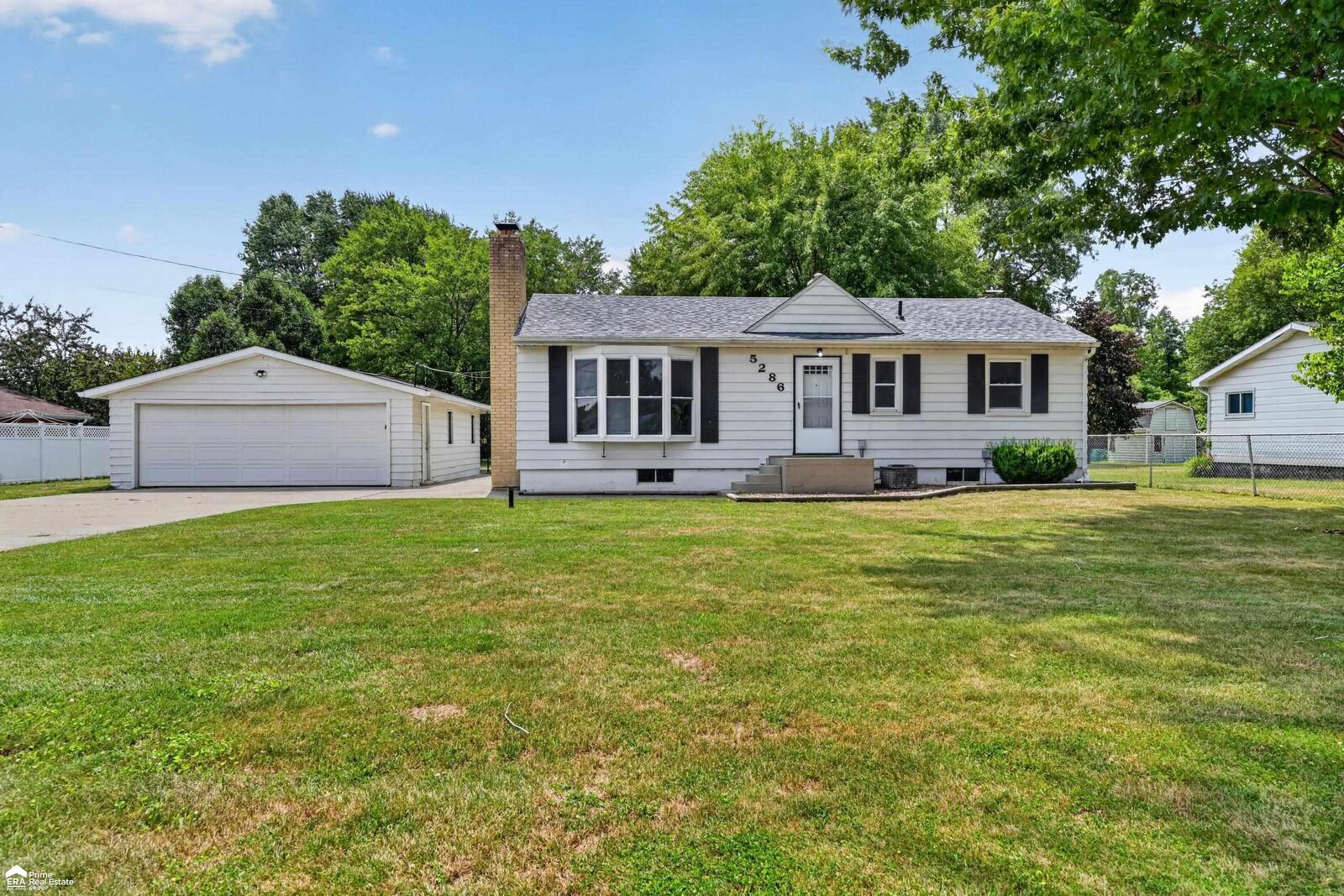 Property Photo:  5286 Roberts Drive  MI 48506-1554 