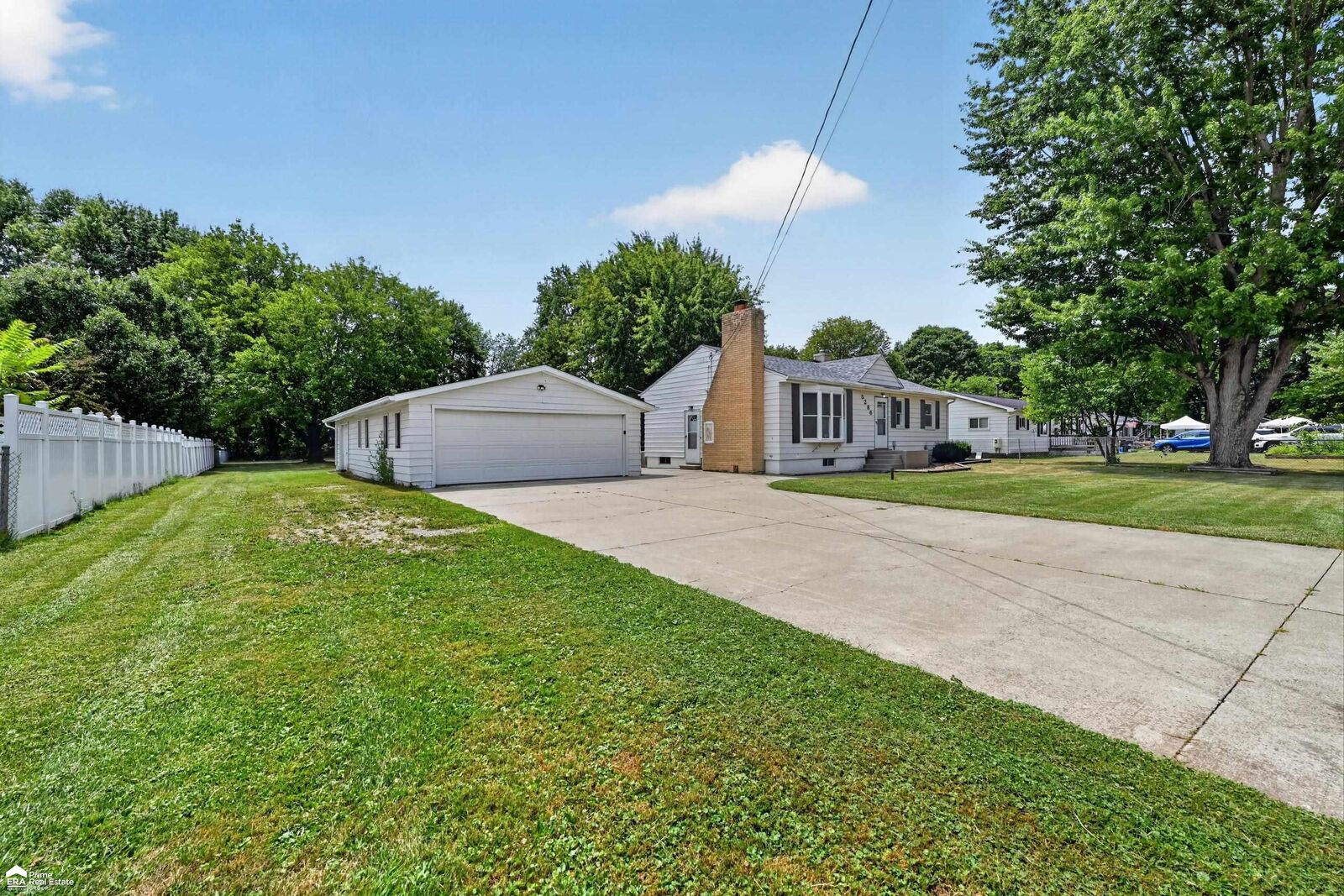Property Photo:  5286 Roberts Drive  MI 48506-1554 