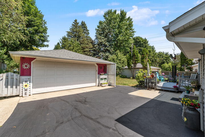 Property Photo: 2108 Hemlock St WI 53090