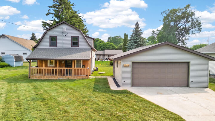 Property Photo: 1904 N 28th St WI 53081