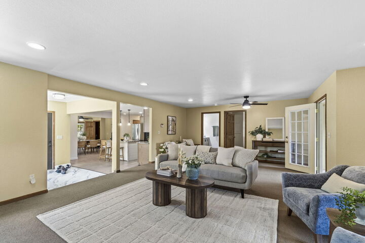 Property Photo:  W207s8286 Hillendale Dr  WI 53150 