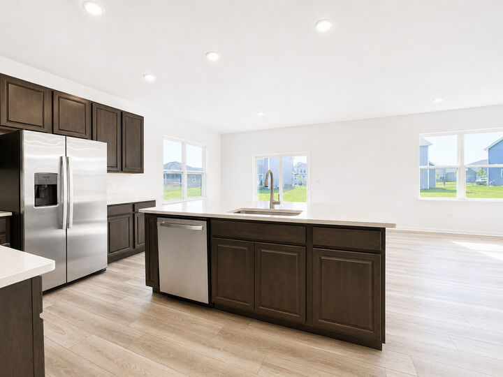 Property Photo:  1024 Nottingham Road  IL 60178 