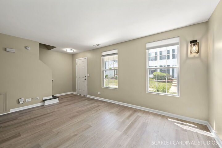 Property Photo:  148 Presidential Boulevard  IL 60543 