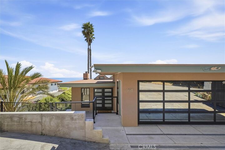 Property Photo:  998 Park Avenue  CA 93430 
