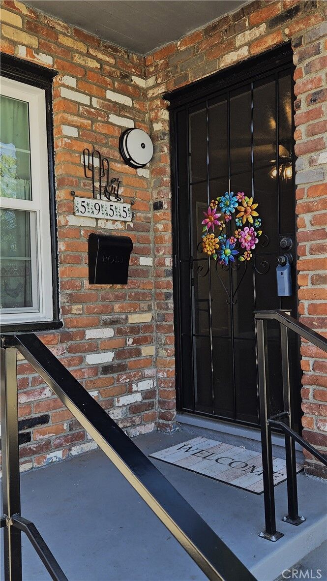 Property Photo:  5955 Hazelbrook Avenue  CA 90712 