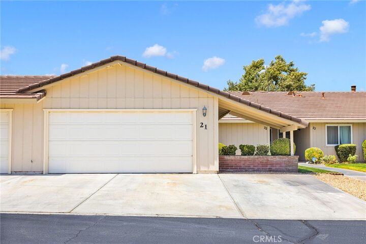 Property Photo: 27535 Lakeview 21 CA 92342