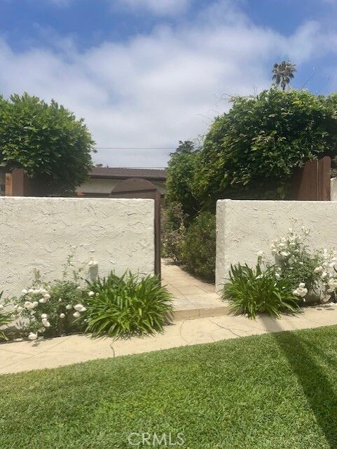 Property Photo:  2017 Lovila Lane  CA 91001 