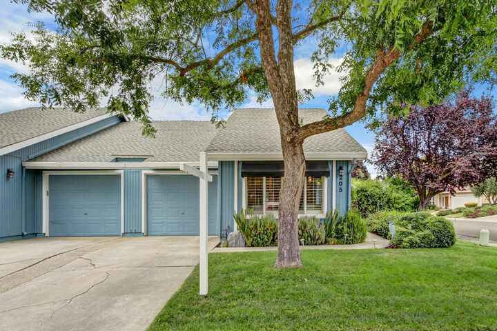 Property Photo:  205 Pintail Place  CA 95616 