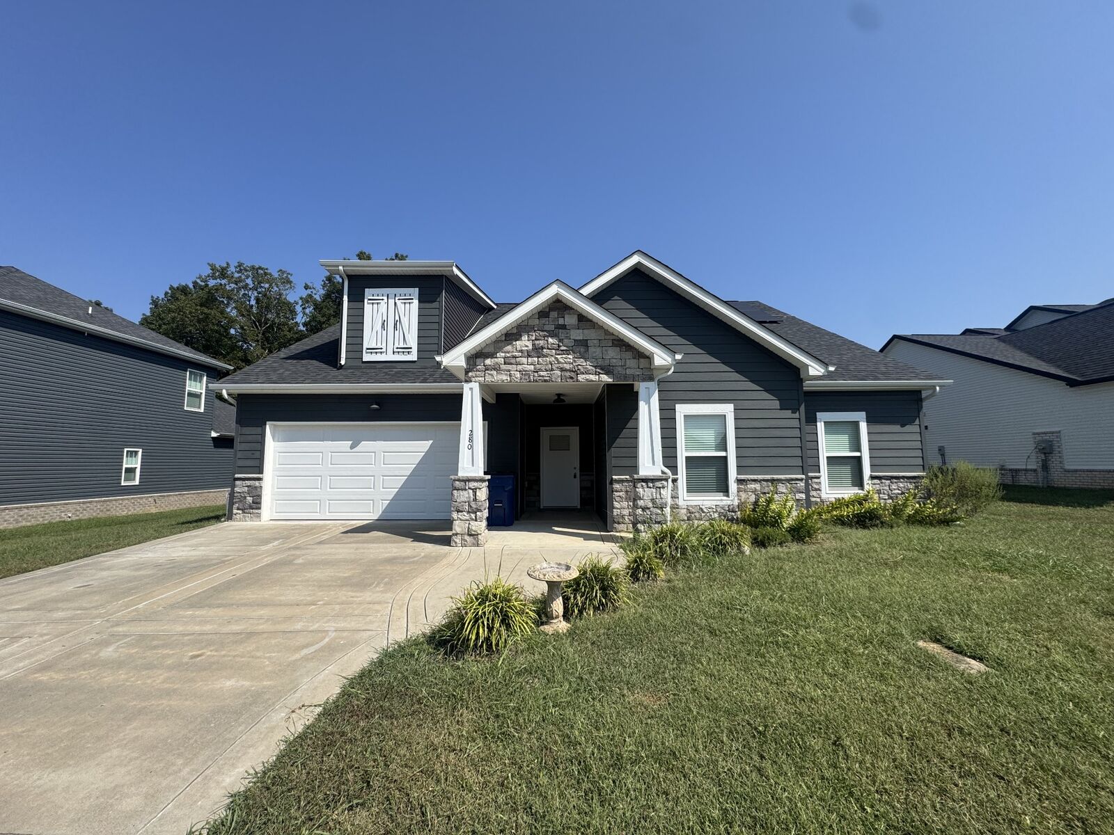 Property Photo:  280 Bluebriar Trce  TN 37043 