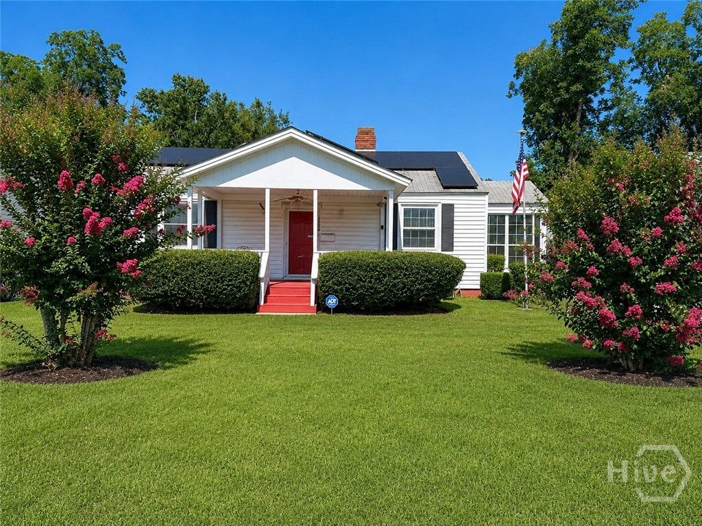 Property Photo: 220 Turnberry Street GA 31407