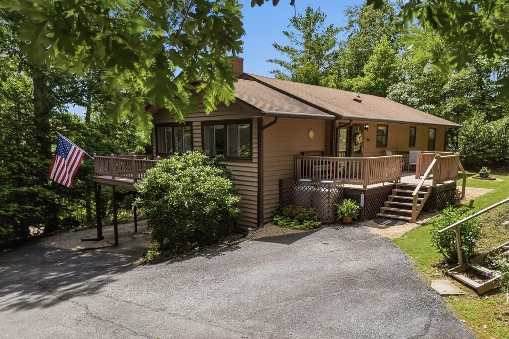 Property Photo: 93 Jamie Lane GA 30512