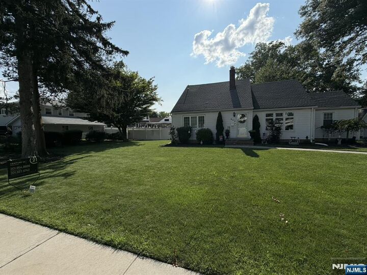 Property Photo:  800 Asbury Street  NJ 07646 