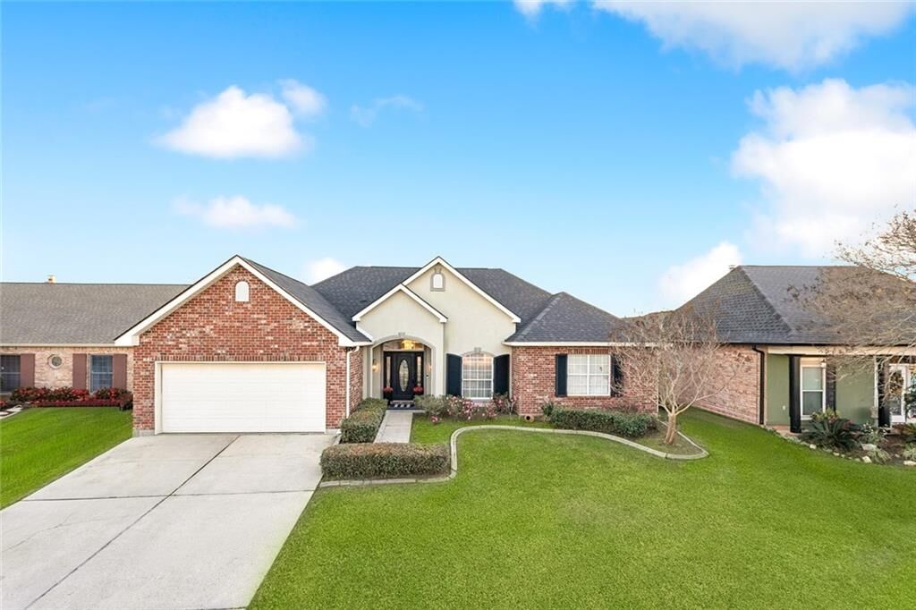 Property Photo:  410 Moonraker Drive  LA 70458 