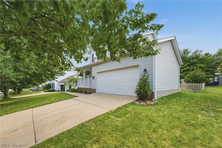 Property Photo: 11041 Newbury Avenue NW OH 44685