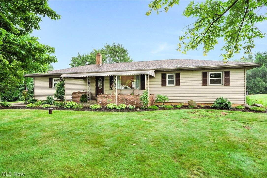 Property Photo:  39841 State Route 517  OH 44432 