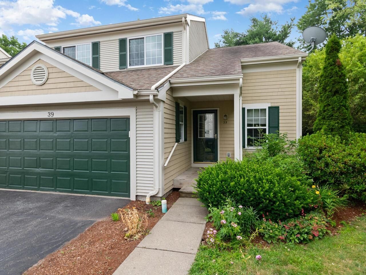 Property Photo: 39 Fox Run Road VT 05452