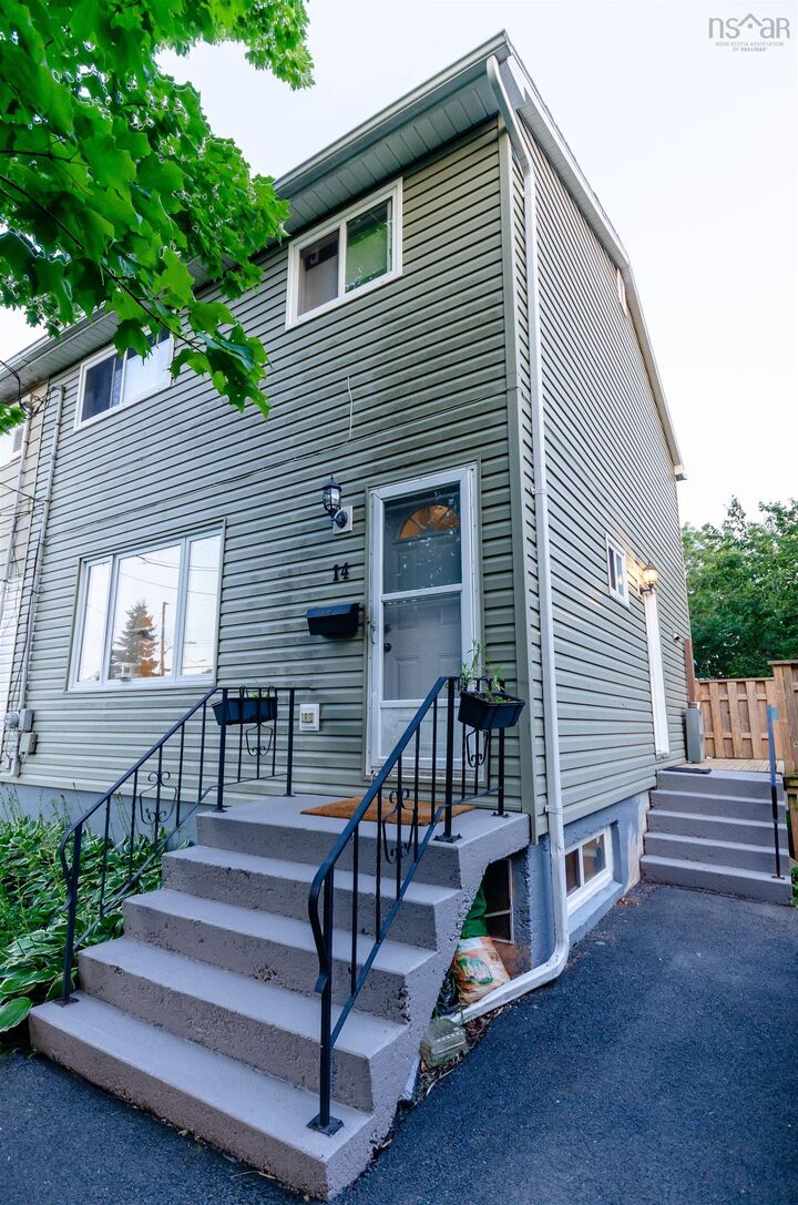Property Photo:  14 Huntingdon Drive  NS B2V 1W1 