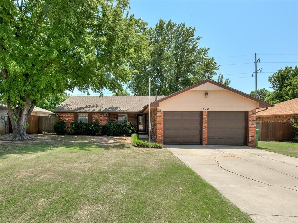 Property Photo:  402 Vickie Drive  OK 73099 