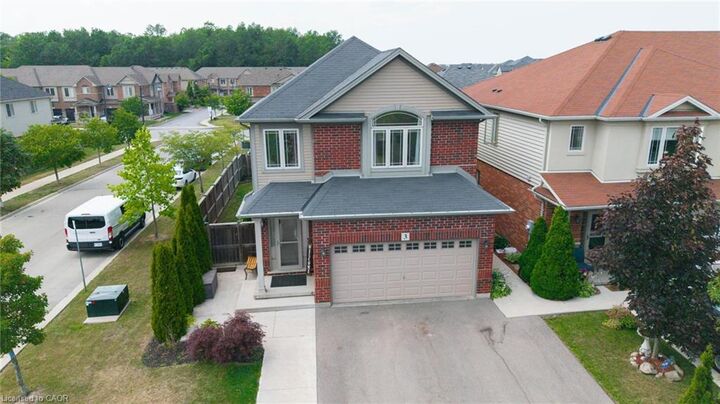 Property Photo: 3 Hitching Post Ridge ON L0R 1C0